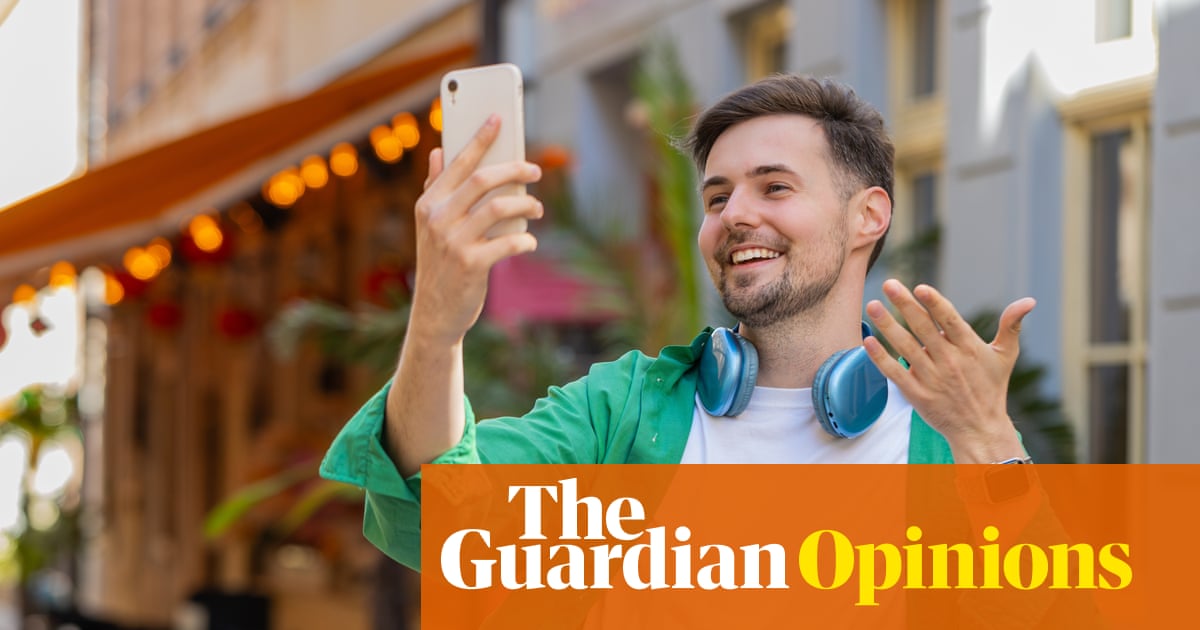 Ready to give up social media? Advice pollution' might just get you there | Emma Beddington