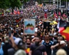News live: anti-immigration protesters clash with Invasion Day marchers in Melbourne as rallies take place around Australia