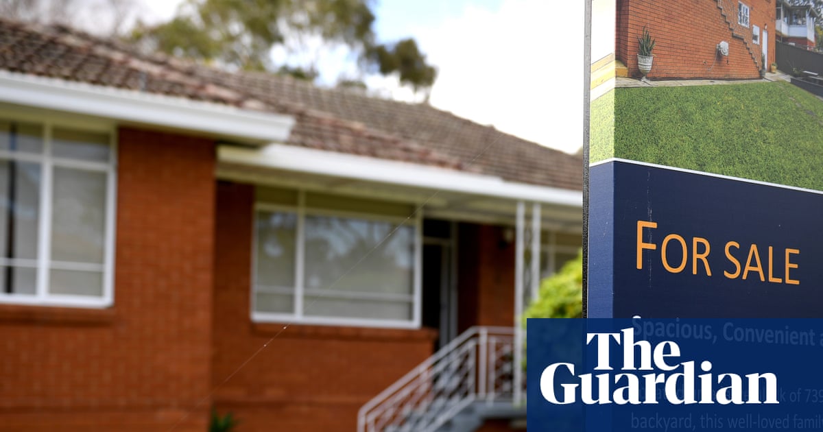 Australian home prices fall as experts predict slump could last a year and cut values by 10%