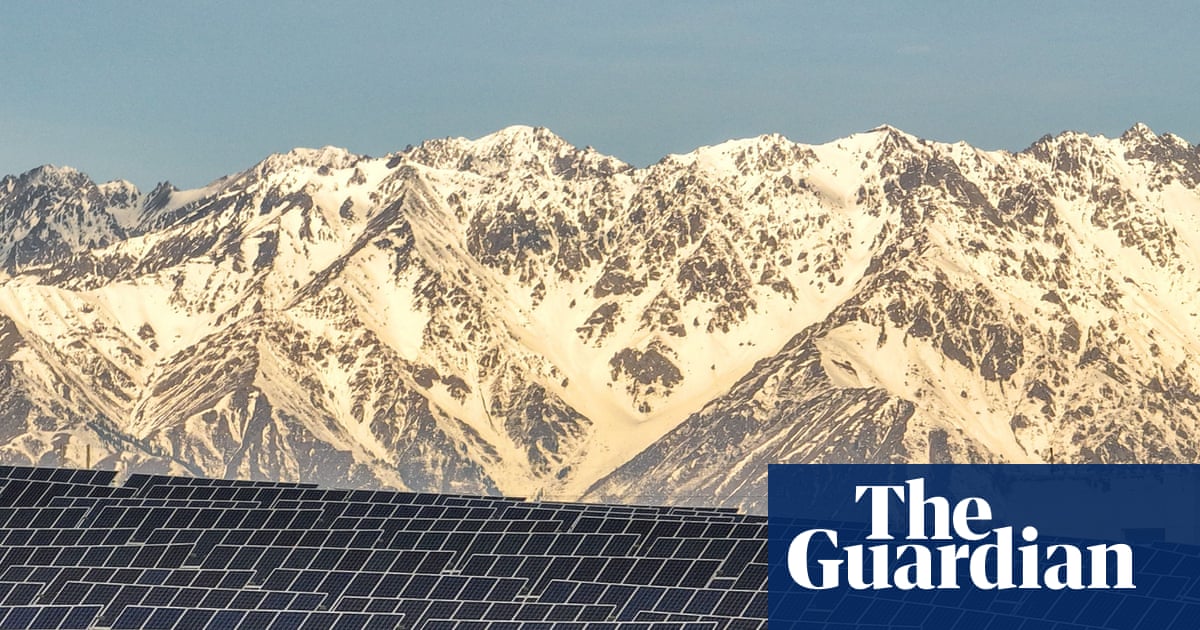 China breaks more records with surge in solar and wind power
