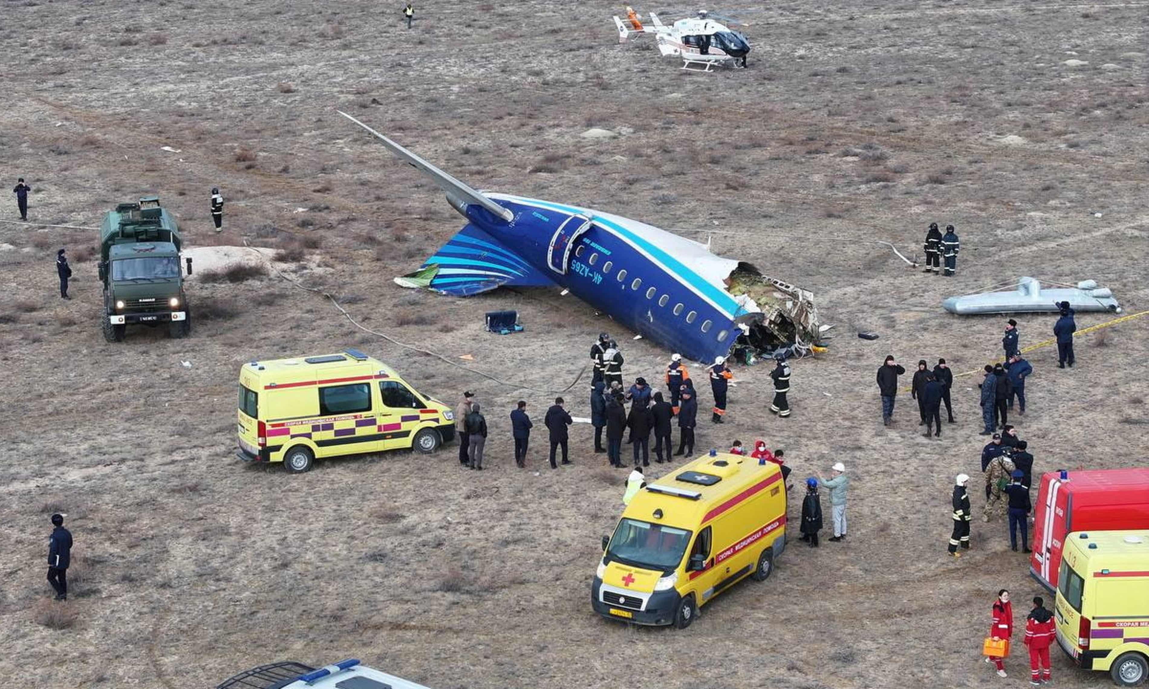More than 30 people survive Azerbaijan Airlines plane crash in Kazakhstan (theguardian.com)