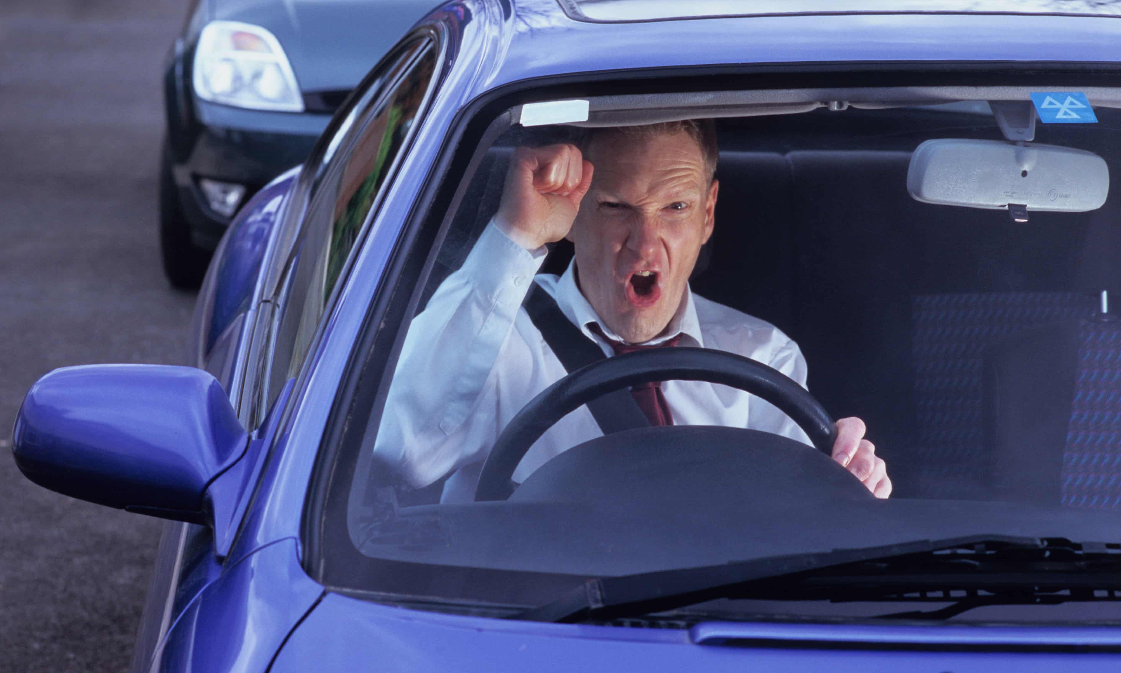 How extreme car dependency is driving Americans to unhappiness (theguardian.com)