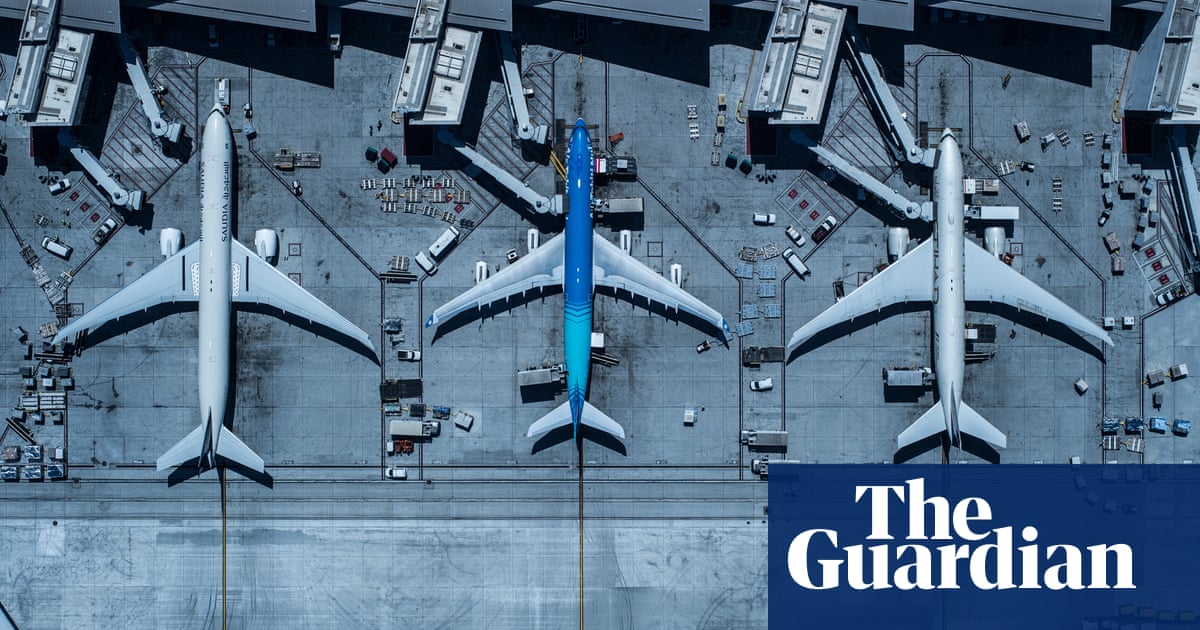 US sees biggest drop in Australian visitors since Covid as travellers avoid Trump's America