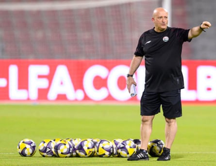 Noureddine Ould Ali oversees a Yemen training session before the Asian Cup qualifiers
