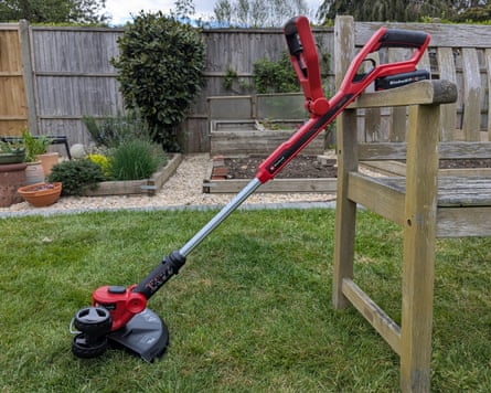 Andy Shaw testing the Einhell cordless grass trimmer