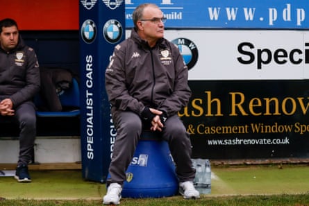 Leeds United manager Marcelo Bielsa watches his side take on Luton