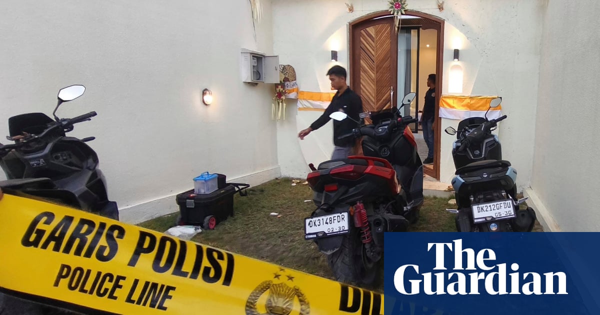 Indonesian police hunt for two Australians after Melbourne man shot and killed in Bali