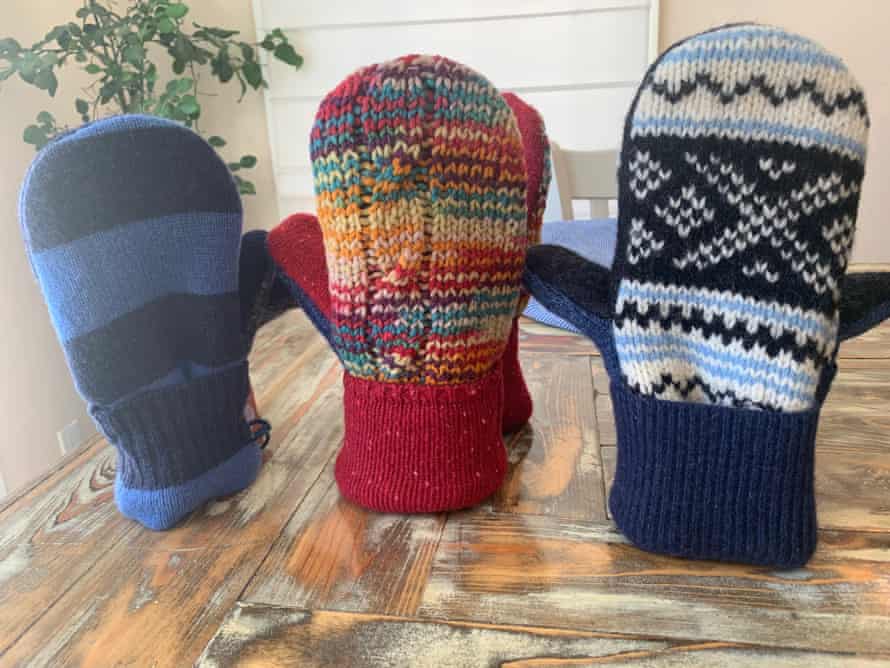 Mittens by Jen Ellis, who made Sanders’ pair