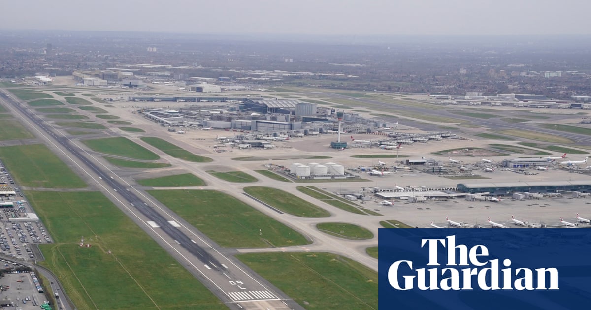 Burnham'ın konuyu geçiştirmesinin ardından Healey, ekonomik büyümeyi destekleyeceği gerekçesiyle Heathrow'a üçüncü pist yapılmasına destek verdi — haber görseli Burnham'ın konuyu geçiştirmesinin ardından Healey, ekonomik büyümeyi destekleyeceği gerekçesiyle Heathrow'a üçüncü pist yapılmasına destek verdi — haber görseli