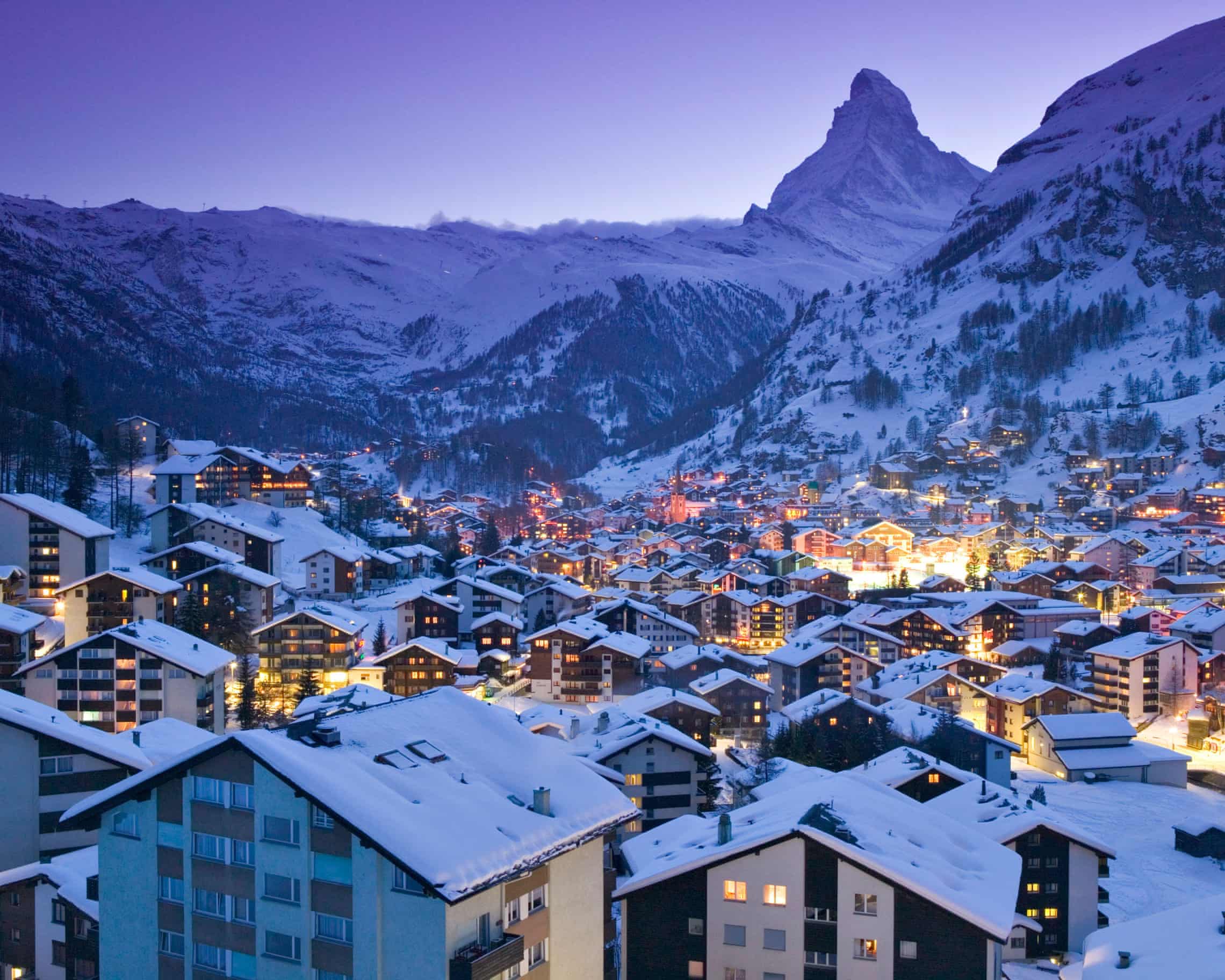 5 Swiss skiers found dead