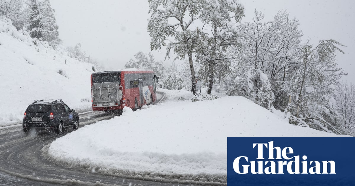Briton dies in avalanche as heavy snow sweeps France, Switzerland and Italy