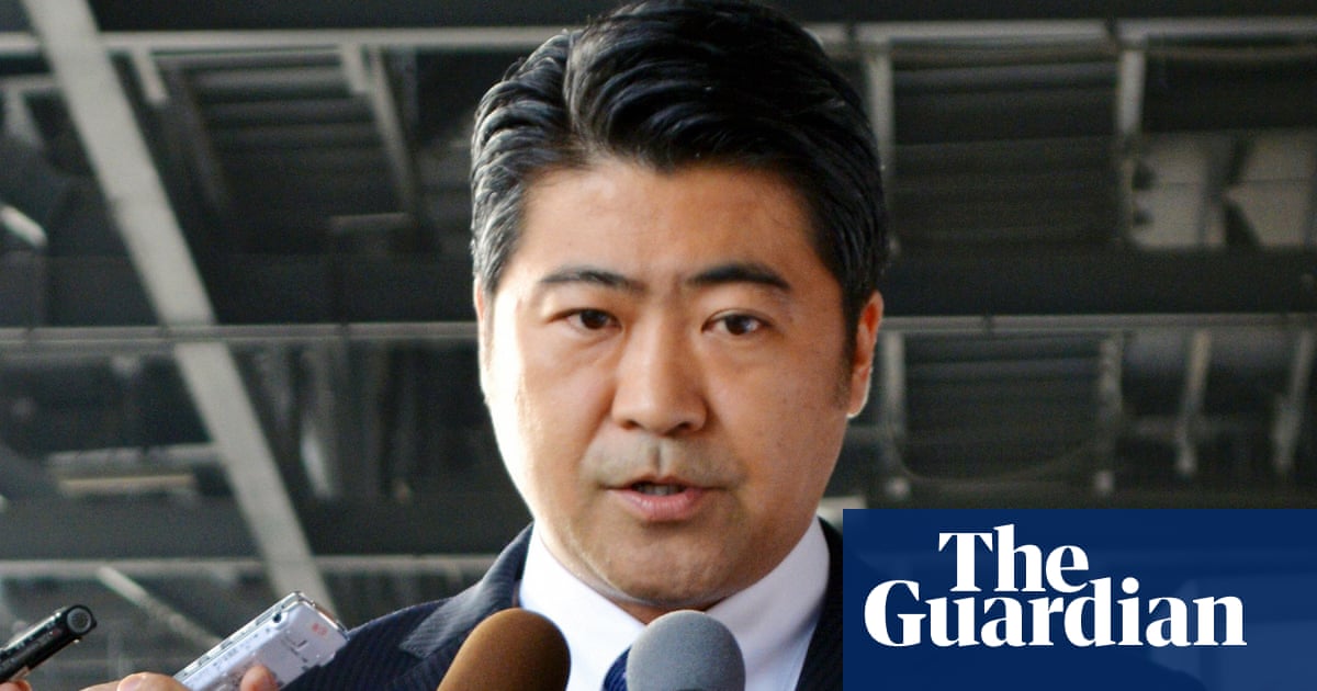 Japan PM aide told off by his ashamed mother for putting hands in pockets on Biden trip