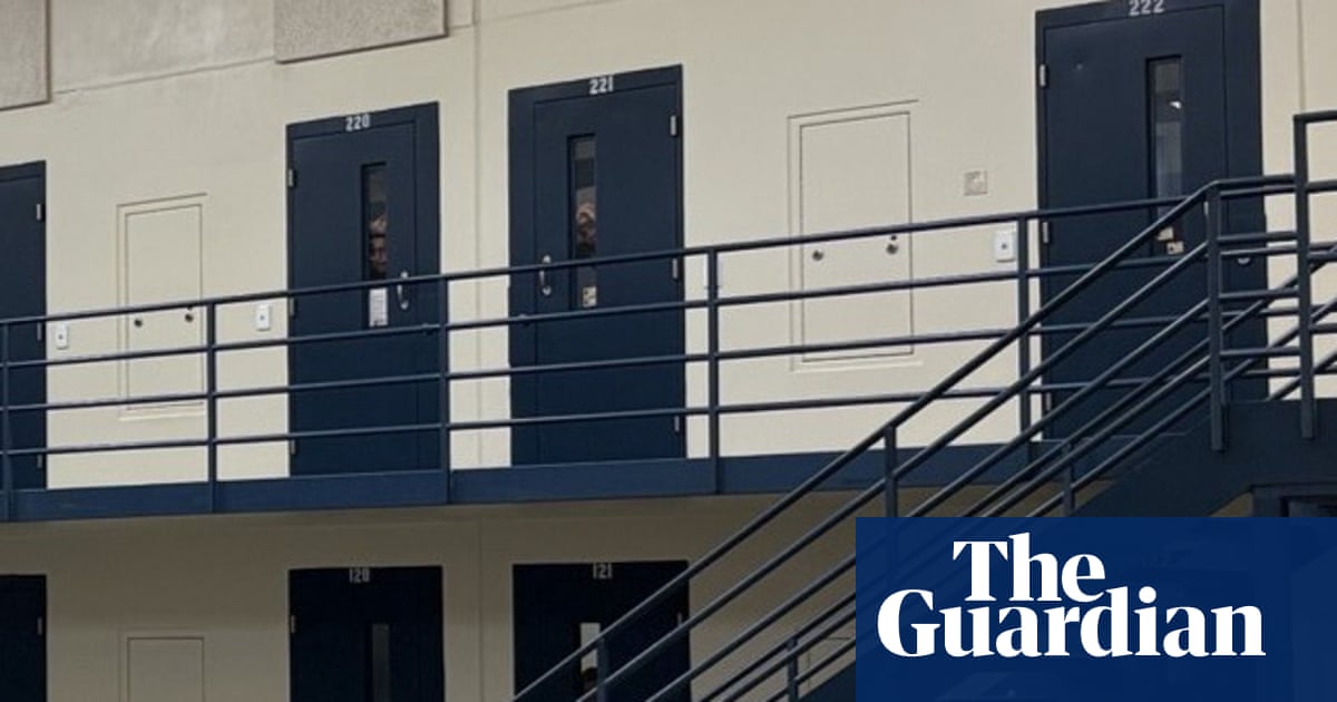 People held in ‘decrepit’ California ICE facility sue over ‘inhumane’ conditions