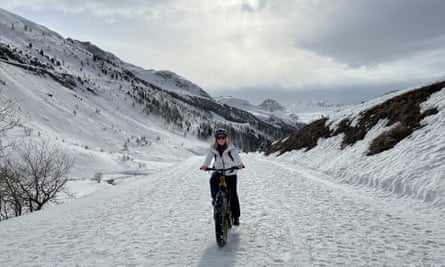 E-fatbiking outside Val d’Isère