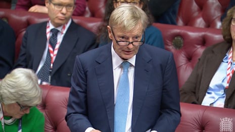 Bambini che usano i social media