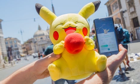 Gathering of Pokémon Go players, Piazza del Popolo, Rome, Italy