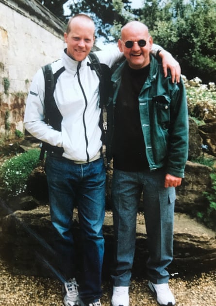 Mark Olden (left) with David Blagdon at Oxford Botanical Gardens in 2002.