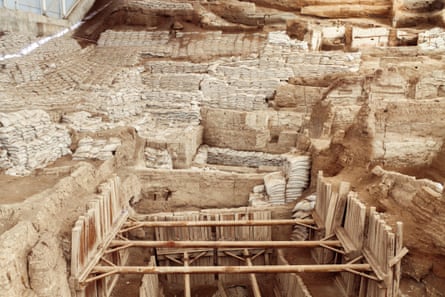 Excavations at the site of Çatalhöyük