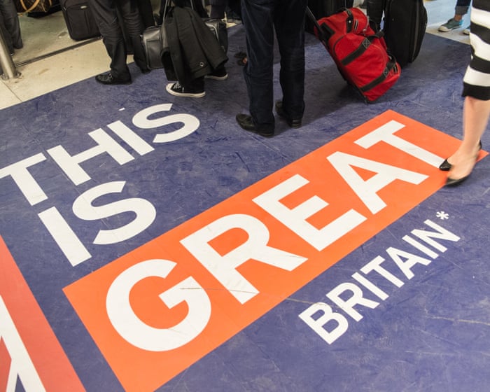 France and UK to increase staffing at border controls in effort to stave off travel chaos