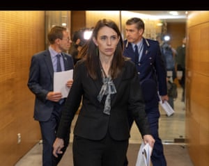 New Zealand Crashes Back Into Covid 19 Reality After First Cases In 102 Days In Pictures World News The Guardian