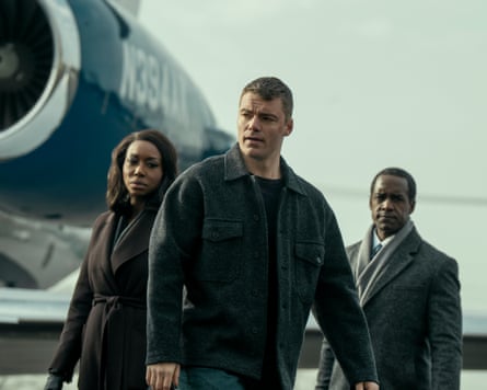 Amanda Warren as Catherine Weaver, Gabriel Basso as Peter Sutherland, Albert Jones as Deputy Director Aiden Mosley in The Night Agent.