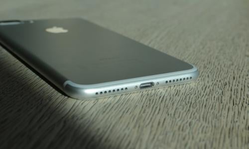 32gb iphone 7 significantly slower than