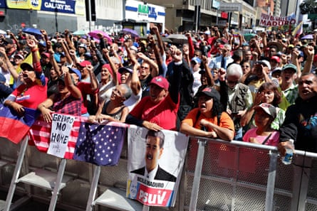 Large rally of pro-Maduro demonstrators.