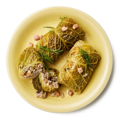 How to make the perfect Greek stuffed cabbage rolls, or