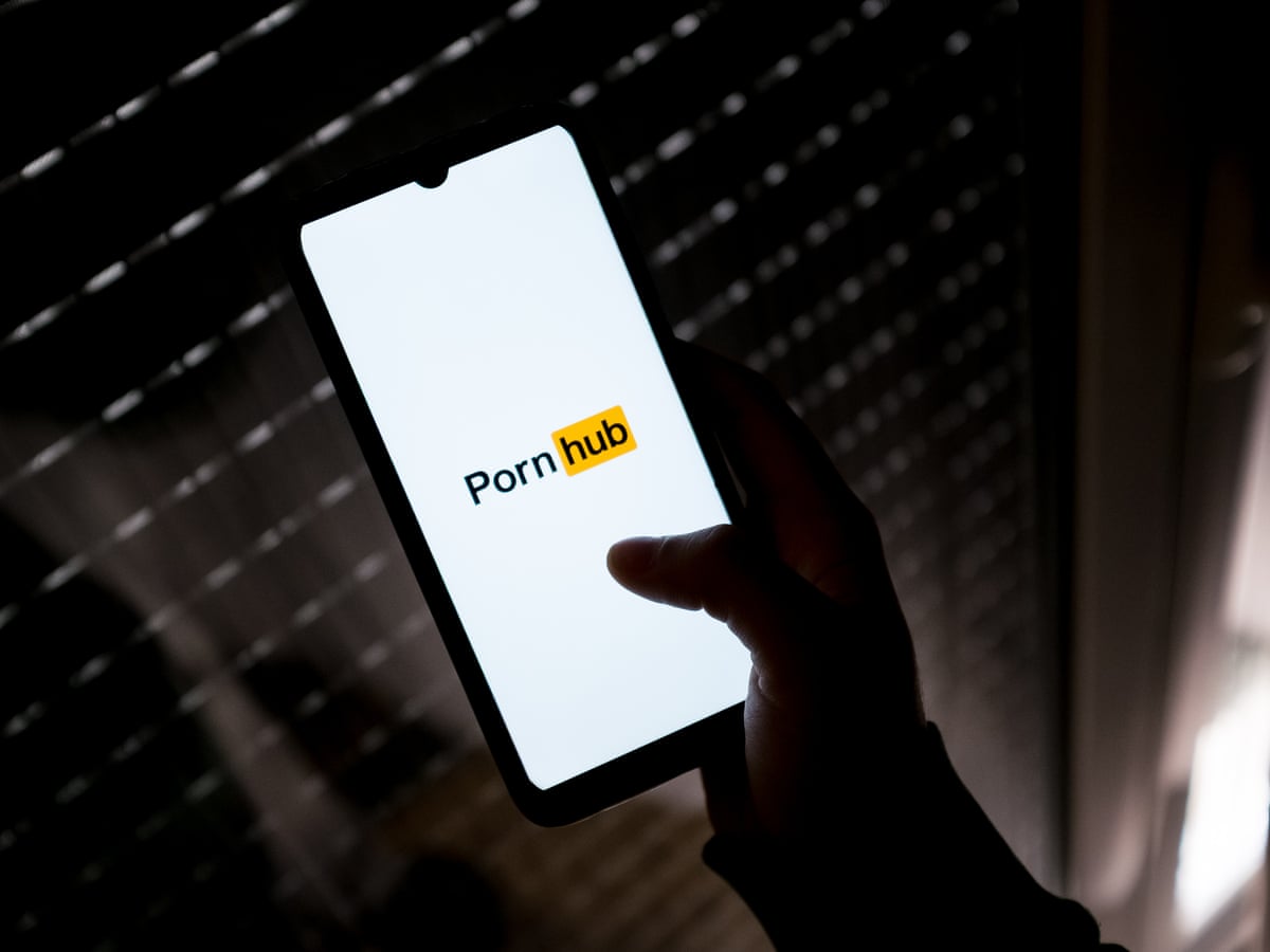 Hacking Group ShinyHunters Claims Theft of Pornhub Premium User Data