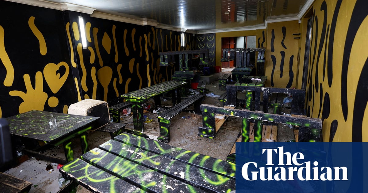 Traces of methanol found in teenagers who died at South African nightclub