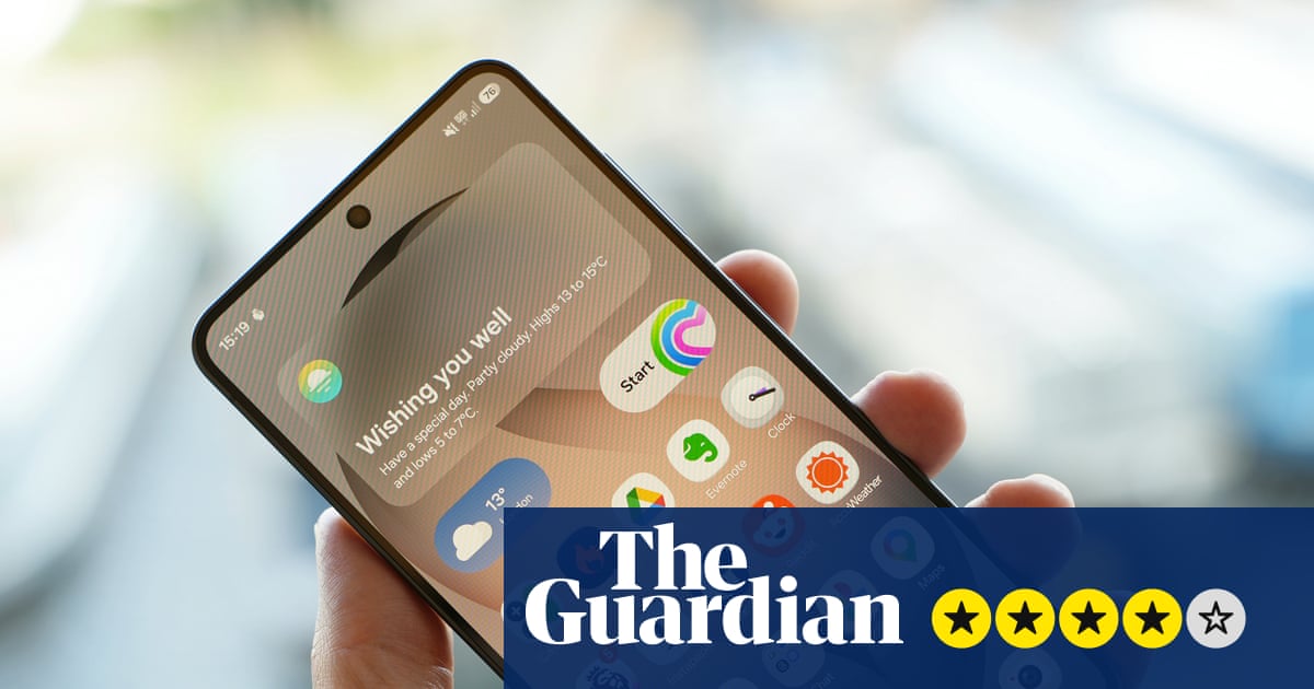 Galaxy S26 review: Samsung's still-compact flagship Android