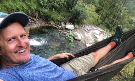 Author Mike MacEacheran enjoying his hammock on the Ggurijnar Hermi trail.