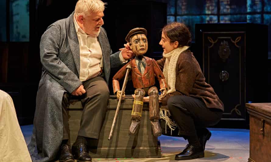 A Christmas Carol Review Nicholas Hytner Delivers An Ode To Theatre Bridge Theatre The Guardian A Christmas Carol Stage Play