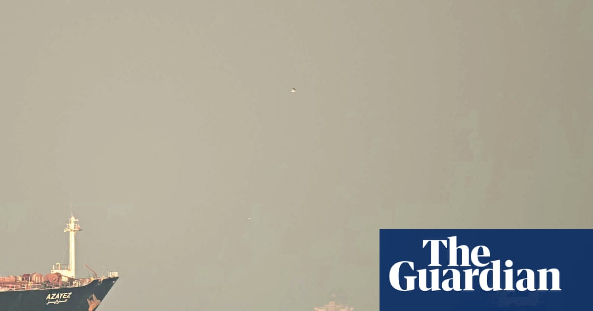 Malaysian vessels permitted to travel through strait of Hormuz, country’s PM says after Iran talks