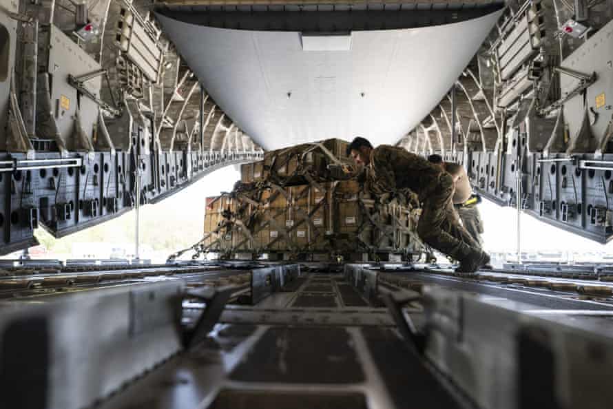 Russia-Ukraine war: US damns Putin’s ‘cruelty and depravity’; Zelenskiy questions lack of powerful response to ‘humiliation’ of UN in Kyiv – live | Ukraine 4 A pallet of fuses for 155 mm shells is spun as it’s loaded on to a C-17 cargo aircraft.