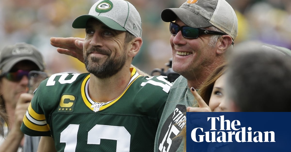 Favre says Packers burned a bridge with Aaron Rodgers in NFL draft