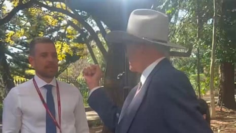 Avustralyalı politikacı, Lübnan Mirası'nı soran Gazeteciyi yumruklamakla tehdit ediyor - Video