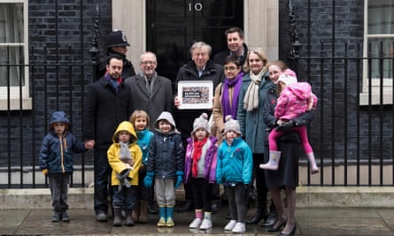 Lord Dubs, centre, campaigning against the decision to close the Dubs scheme to take refugee children into the UK in 2017.