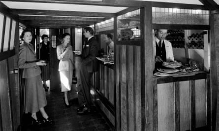The 1930s Bulleid tavern rail carriage was built to resemble a mock ‘olde worlde’ pub.