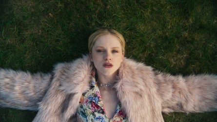 Emma Laird as Shannon in Mint.