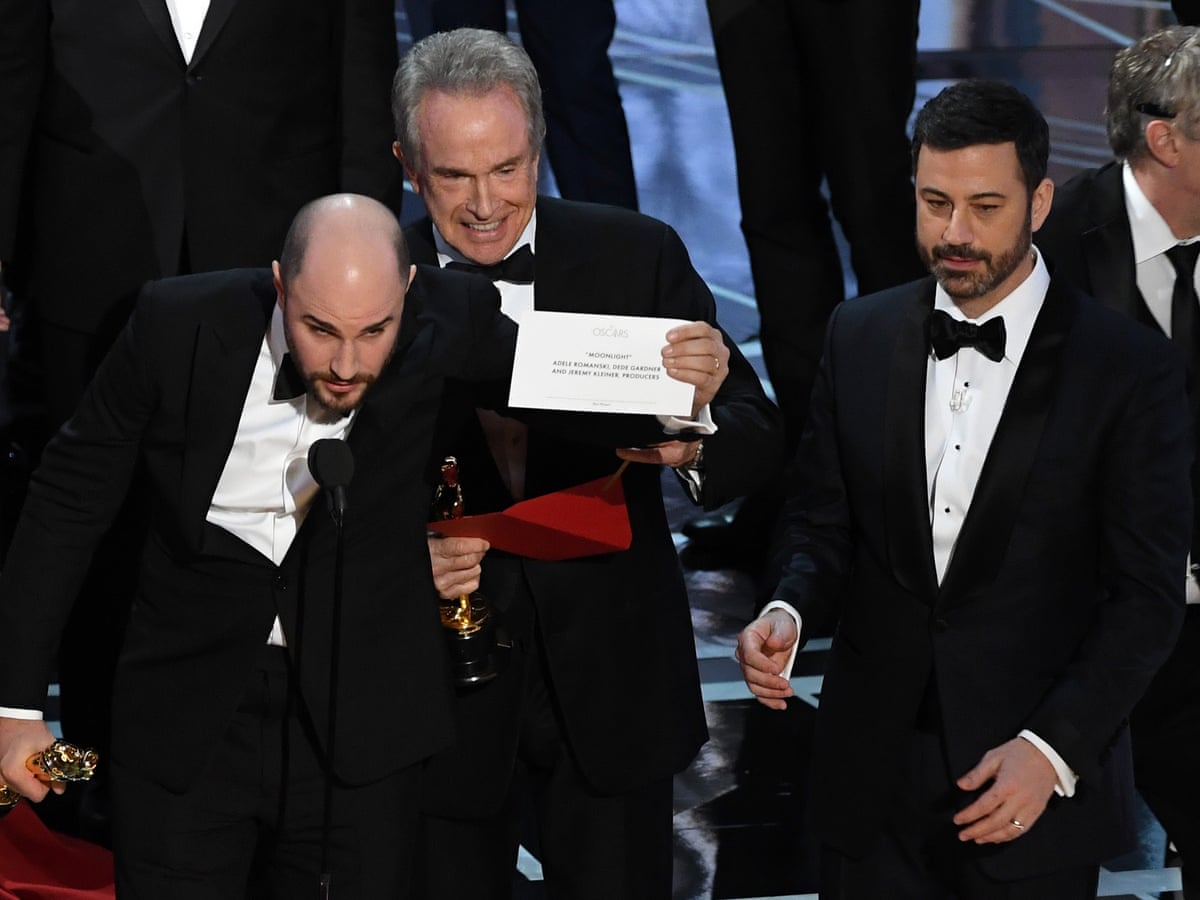 Anatomy Of An Oscars Fiasco How La La Land Was Mistakenly