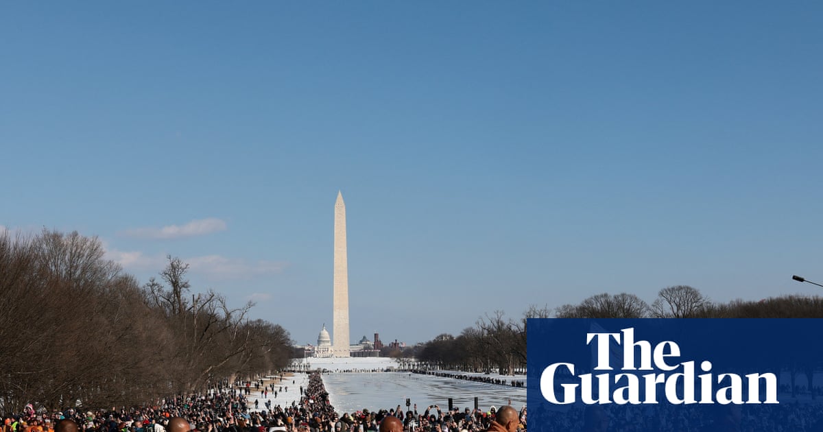 Monks bring balm for America’s wounds as Washington cheers peace odyssey