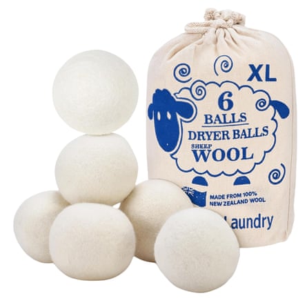 A product photo of Handy Laundry dryer balls