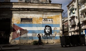An image of Che Guevara and the slogan ‘Always toward victory!’ in Havana, Cuba.