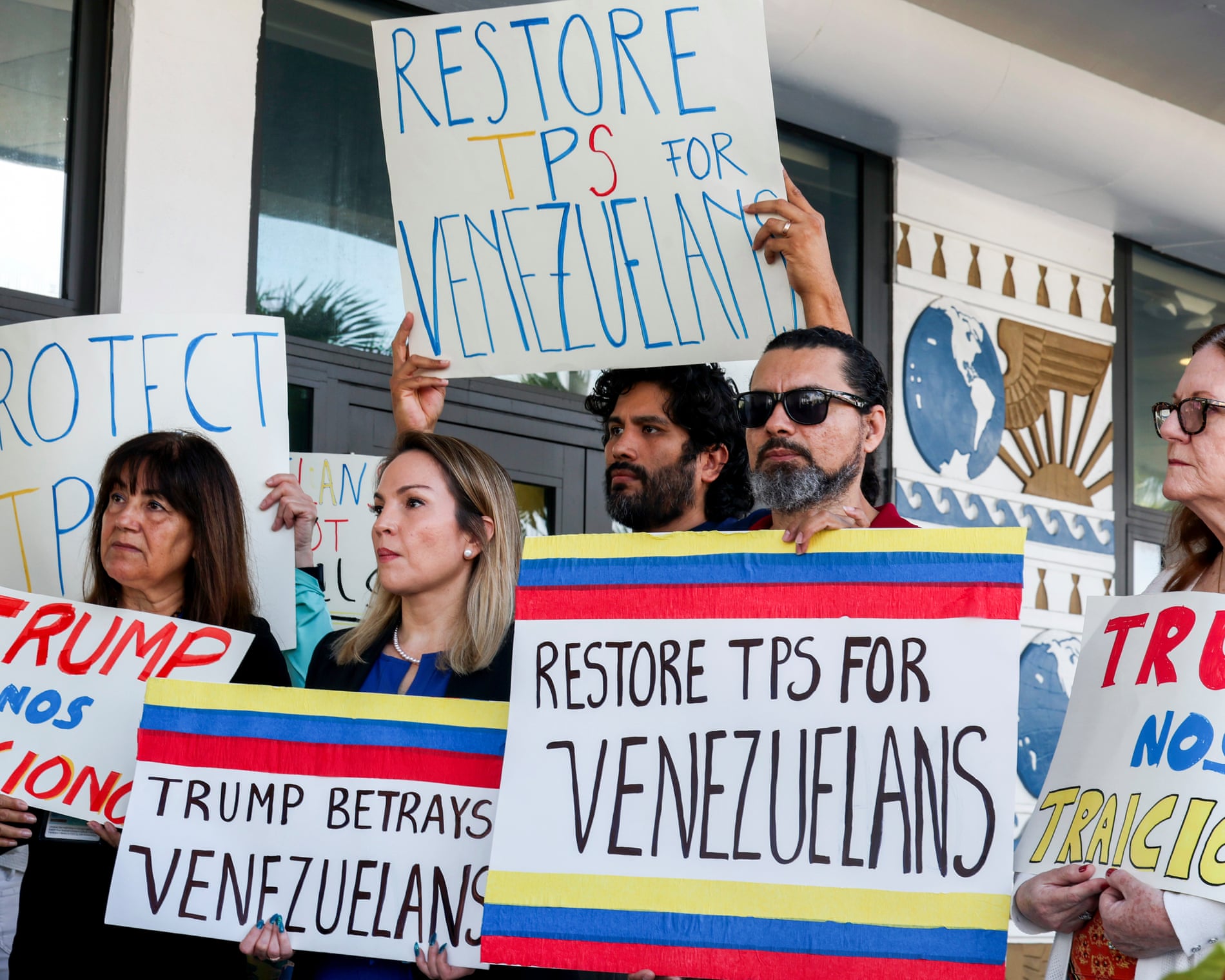 Court blocks lifting protection for 600,000 Venezuelans