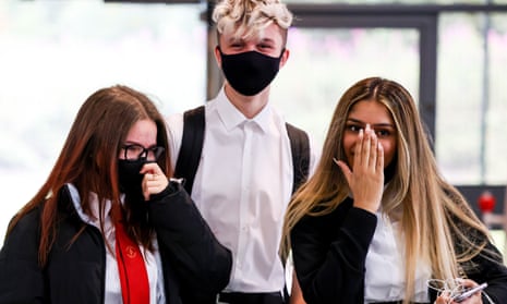 Pupils wear masks in Glasgow, Scotland