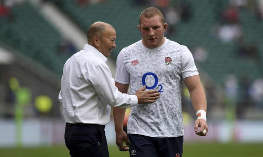 Eddie Jones with Sam Underhill.