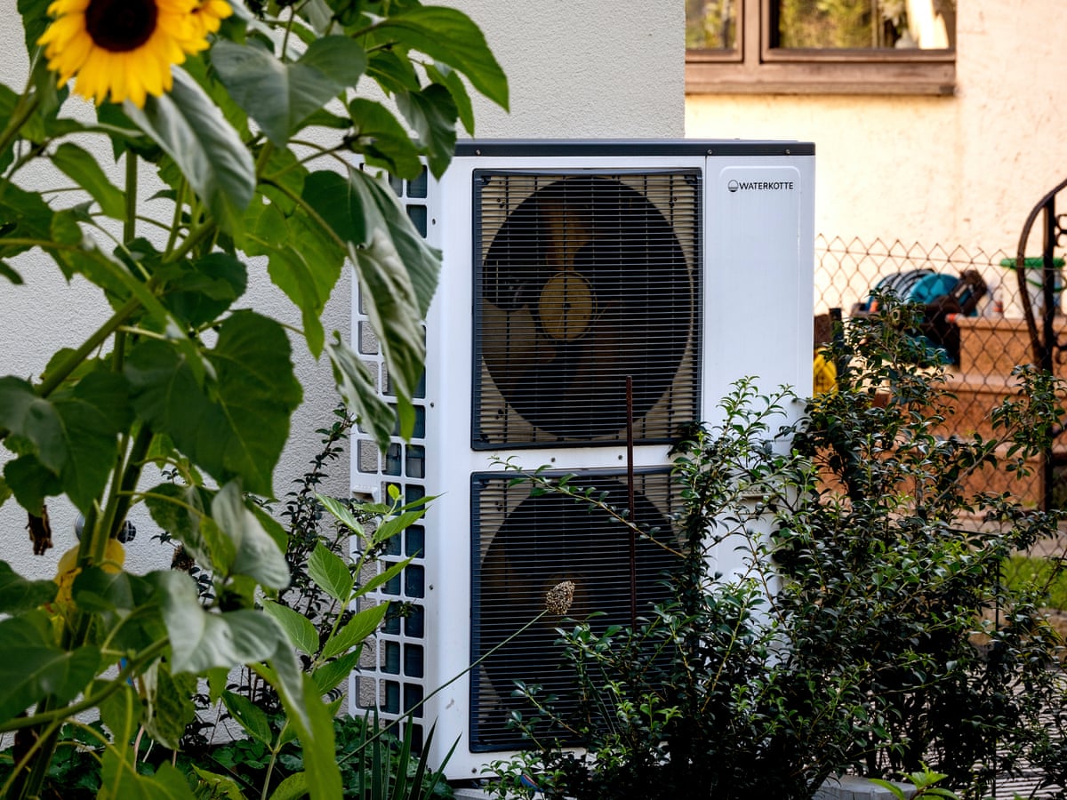Heat pumps twice as efficient as fossil fuel systems in cold weather, study  finds, Energy