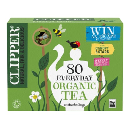 The front of a box of a brand of teabag called Clipper Organic Everyday teabags x80
