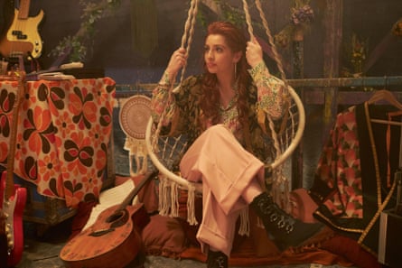 Alis Wyn Davies as Ophelia.